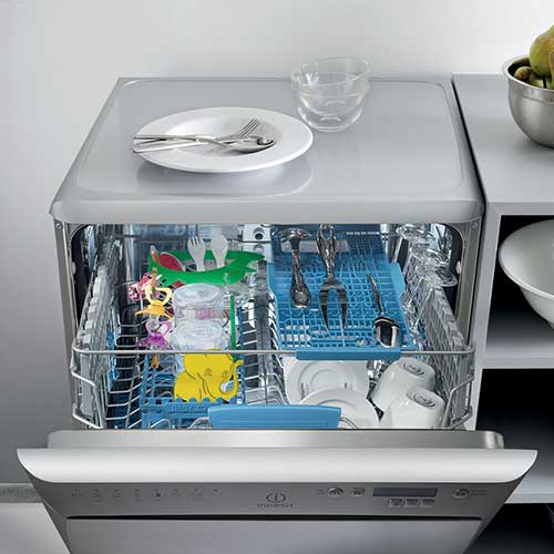 Indesit eXtra dishwasher