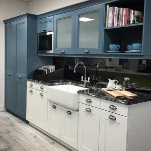 Störmer traditional shaker inspired kitchen with velvet touch lacquered door, grey mirror splashback and Sensa granite worktop
