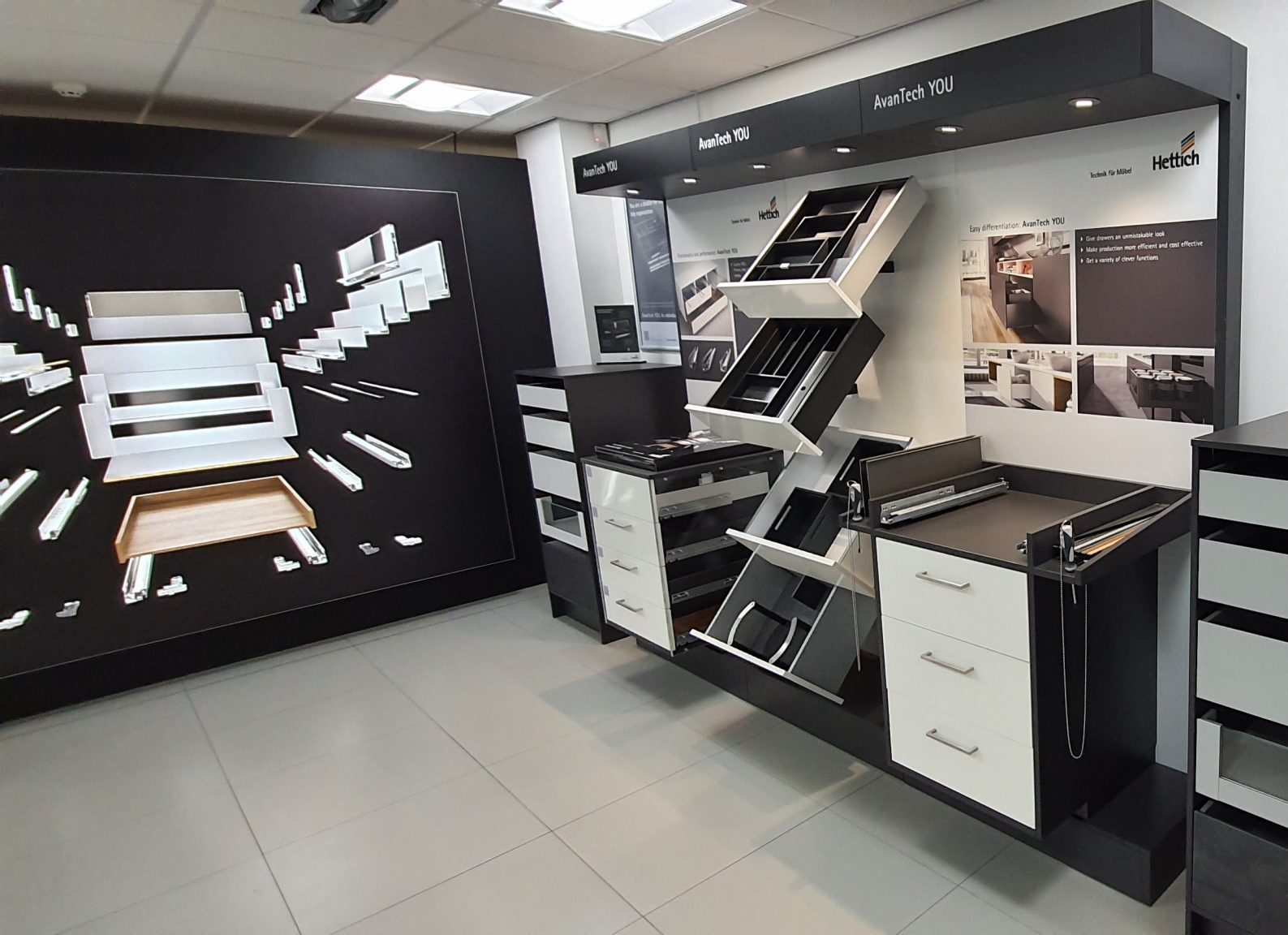 Stay put and visit Hettich’s showroom just like the real thing
